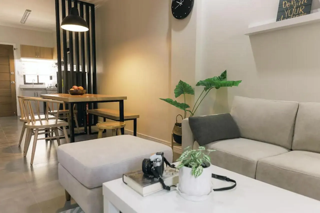 Two Bedroom Residential Home With Own Parking Angeles 0*,  Philippines